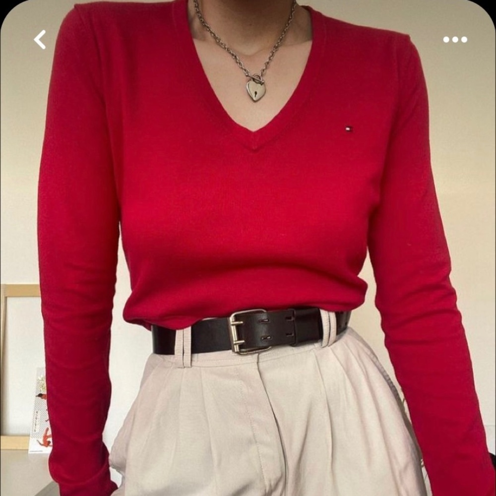 Tommy Hilfiger Sweatshirt v-neck red Small